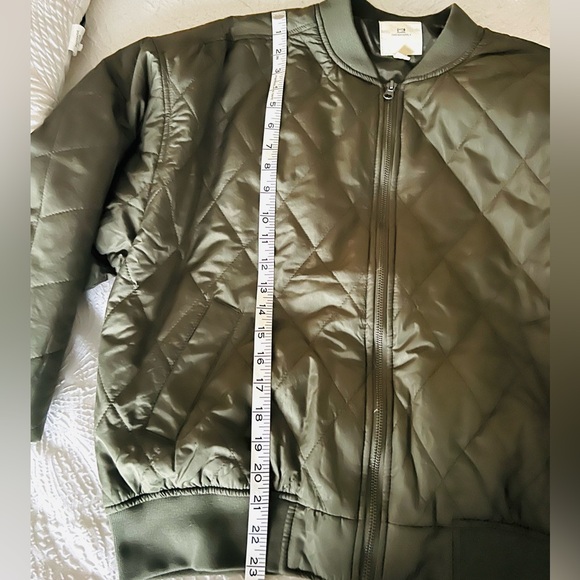 Thread & Supply olive green stand collar quilted bomber jacket women size Large - Picture 7 of 9